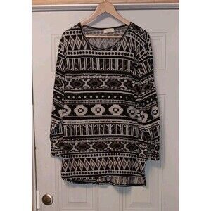 Bobbie Brooks Top Womens Black White AOP Shirt Short Sleeve Aztec Stretch 3X